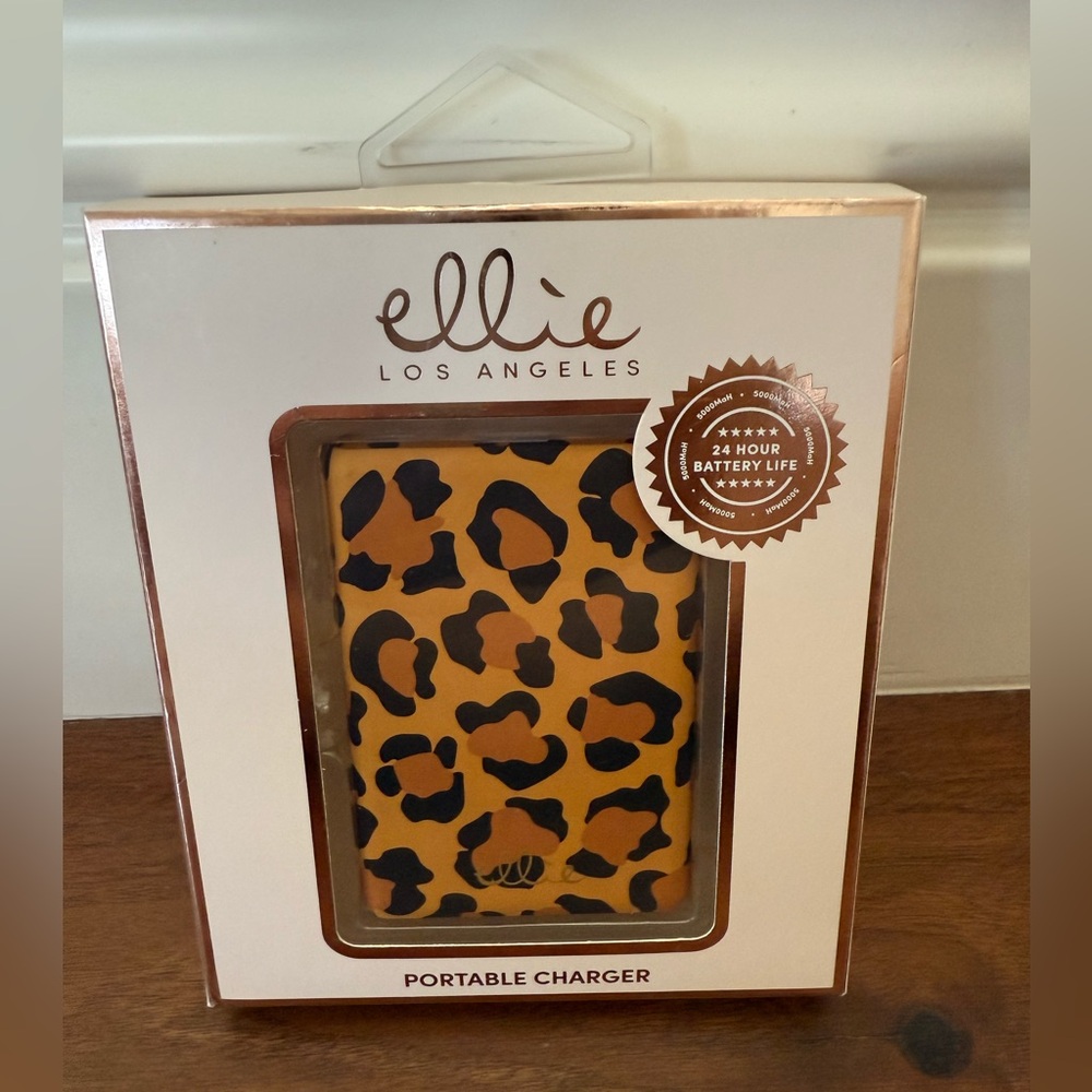 Ellie Leopard Portable Phone Charger